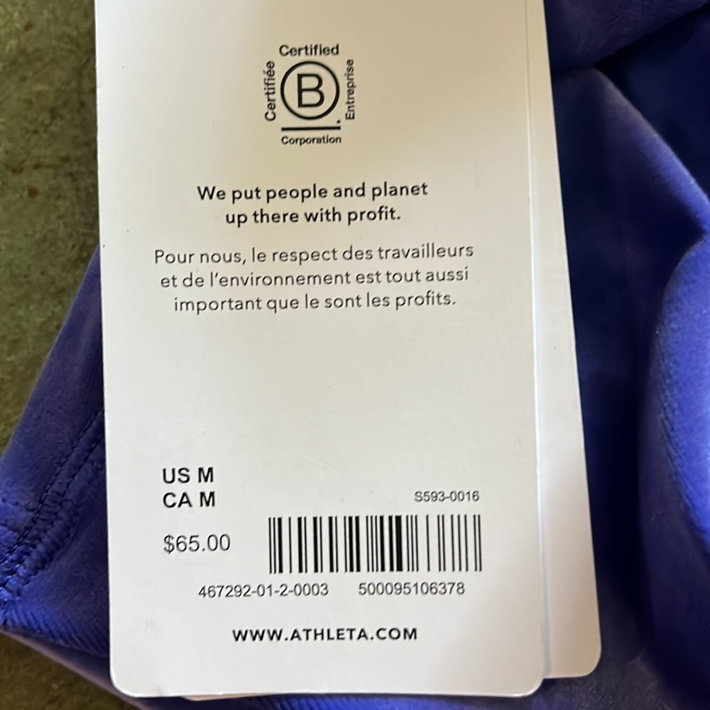 Athleta new Velvet cut-out crop D-DD sz M - Picture 6 of 6